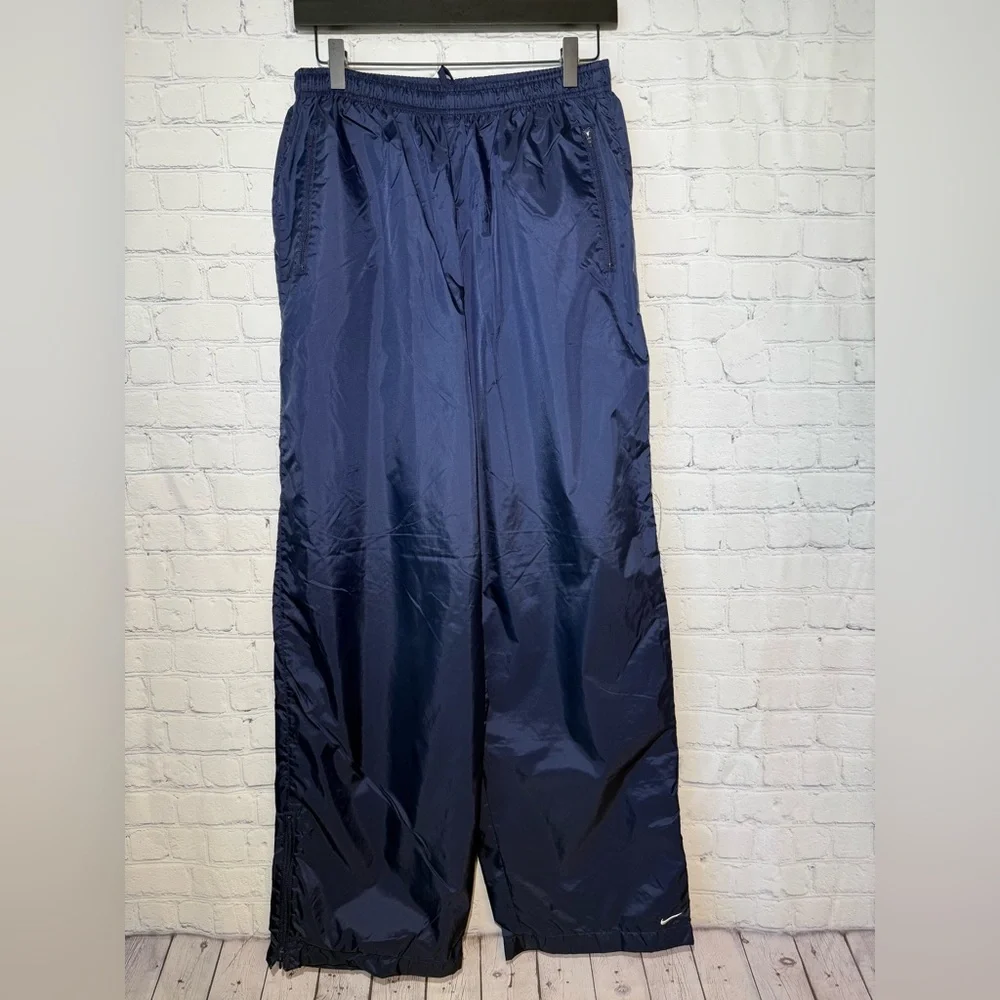 Vintage Nike navy blue windbreaker pants size XL, 16/18